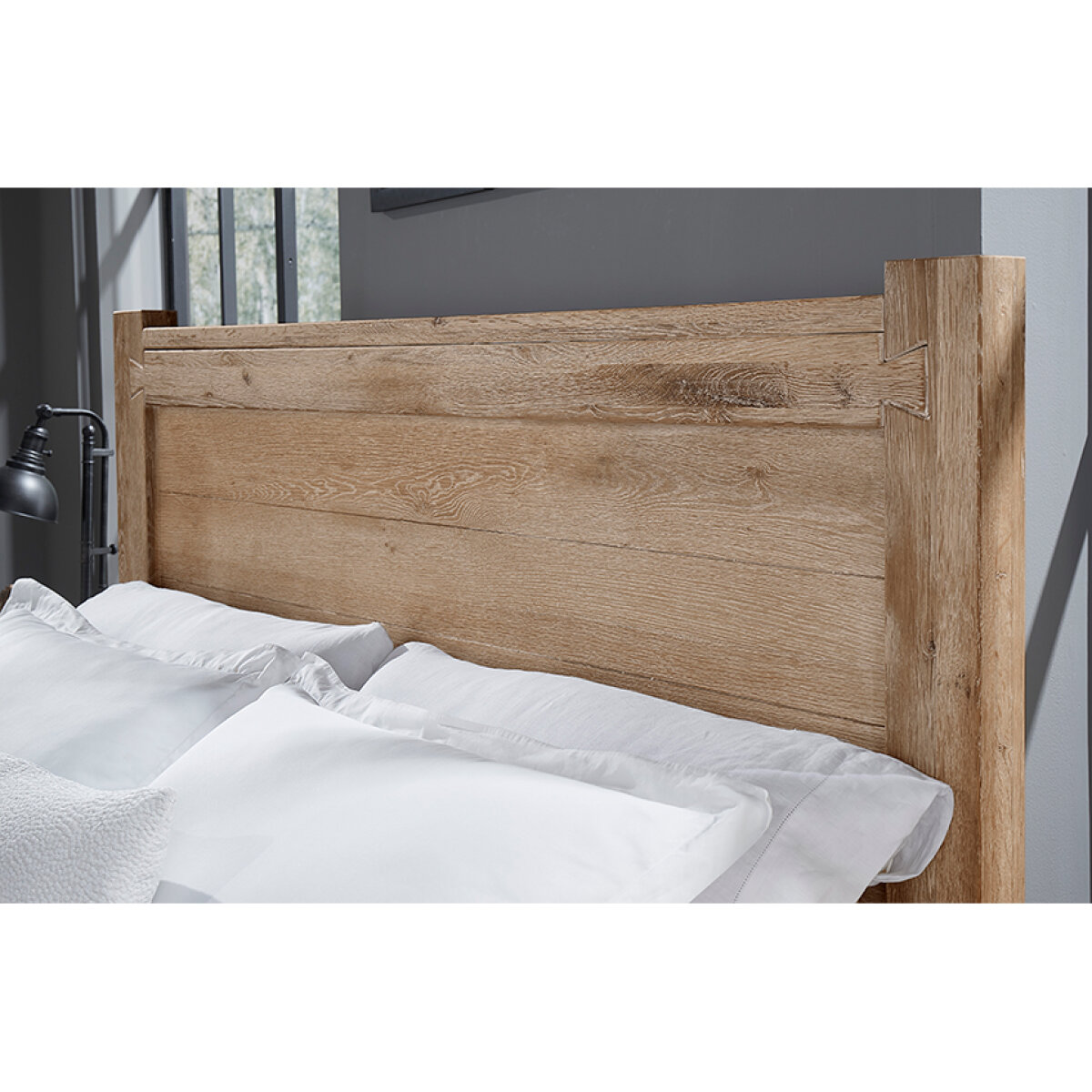 Dovetail King Poster Bed w/ 6x6 FB Sun Bleached White – Samsen