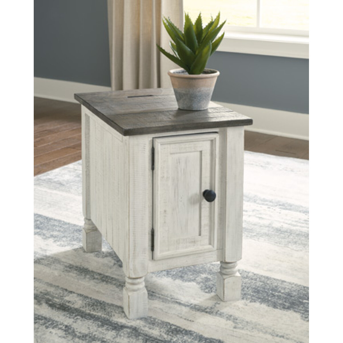 Havalance Chairside End Table Chairside Tables Ashley Furniture 15