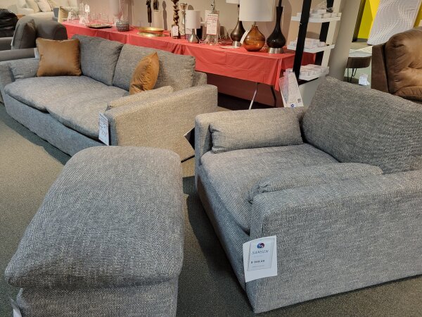 Dramatic Chair 1/2 & Ottoman - Image 2