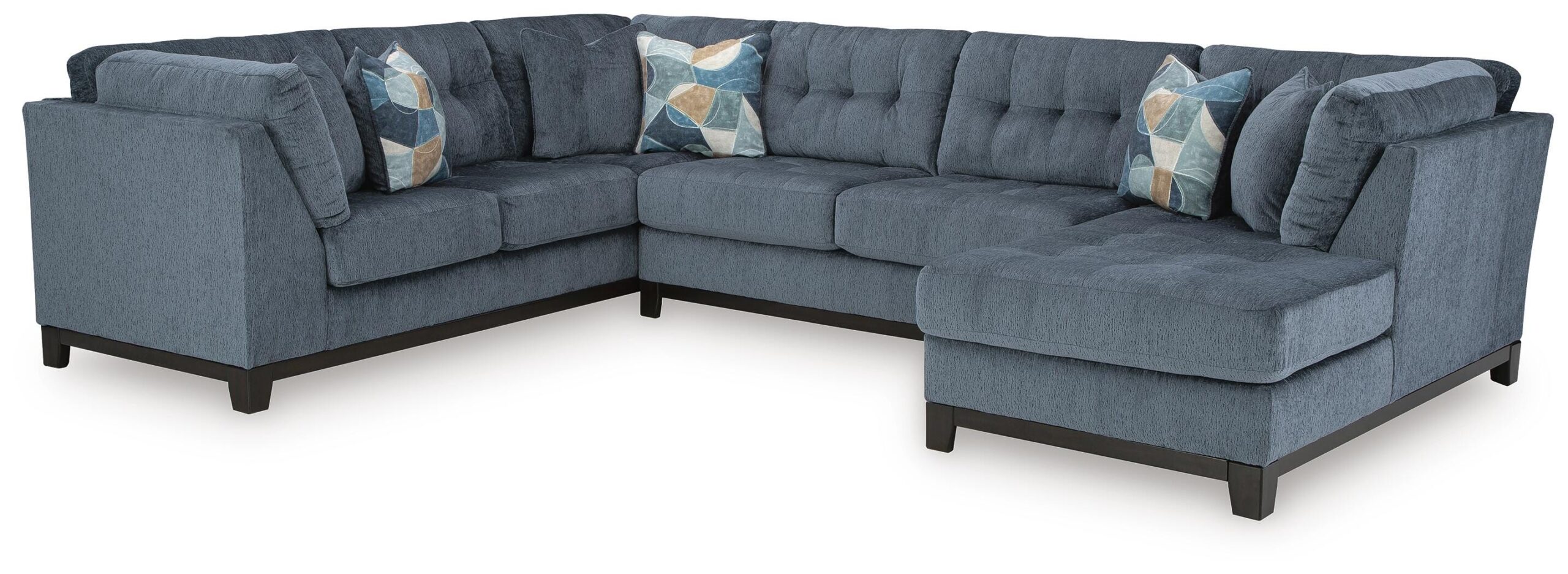 b58a497fc211aed46124f5c0af44f7b2 Maxon Place 3-Piece Sectional with Chaise - Image 1